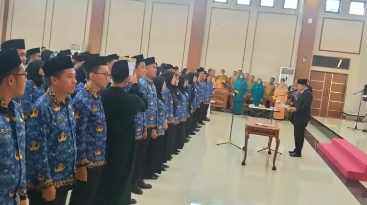 Bupati Bangka Lantik 122 CPNS Formasi 2024 Jadi PNS