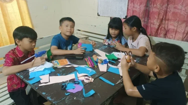 Hiasi Telur Paskah, Tantang Kreativitas Anak dan Maknai Kebangkitan