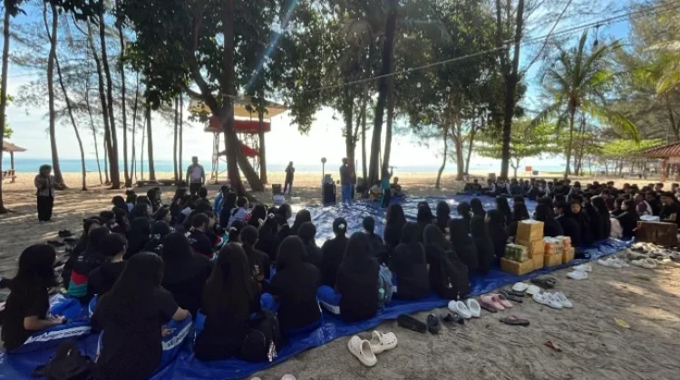 Perayaan Paskah di Pantai Tikus Emas Perkuat Nilai Spiritual Siswa
