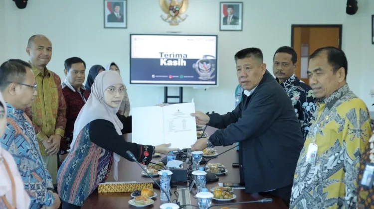 Gubernur Babel Serahkan LKPD 2025 ke BPK