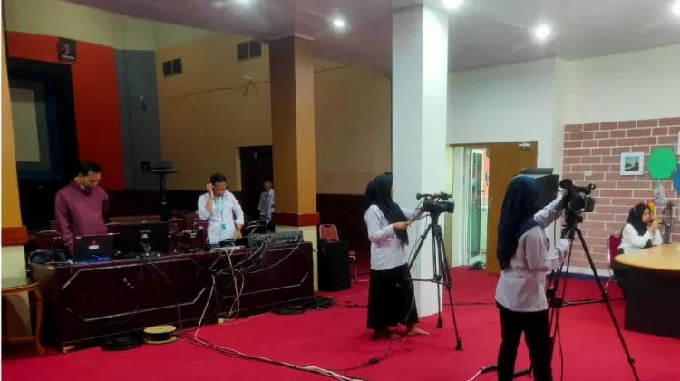 Teknisi RRI Sungailiat Dukung Dialog Interaktif Pengarustamaan Gender