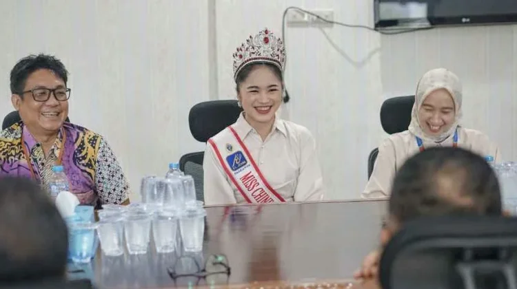 Miss Chinese Indonesia 2025, Jong Li Fa Kunjungi Bangka Tengah