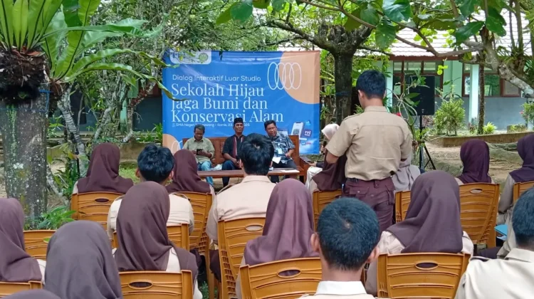 SMAN 1 Merawang Bangka Konsisten Menghijaukan Sekolah