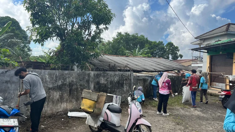 Pemkot Pangkalpinang Gotong Royong Bersihkan Pasar Rumput