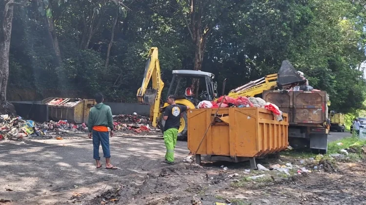 Operasional Alat Berat DLH Bangka Terdampak Kenaikan BBM