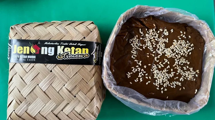 Warga Sungailiat Puji Kelezatan Jenang Khas Kota Blitar