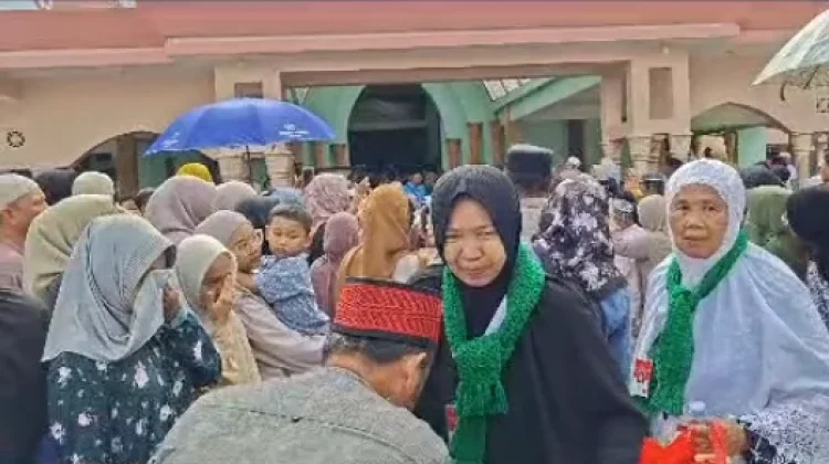 KBIHU Masjid Al-Ittihaad Melepas 104 Calon Jemaah Haji
