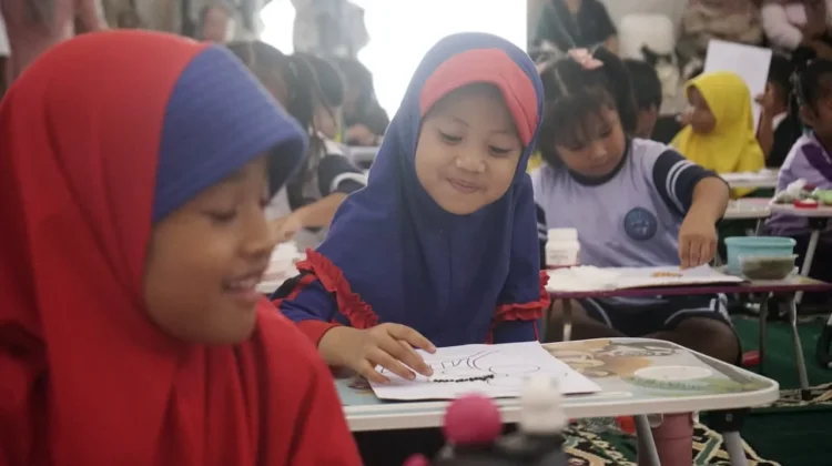 Peran Guru dan Orang Tua Penting dalam Membangun Kepercayaan Diri Anak sejak Dini