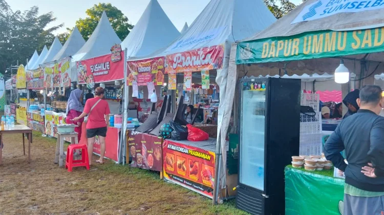 Disnakerperindag Bangka Dongkrak Ekonomi UMKM melalui Bazar UMKM HUT Sungailiat