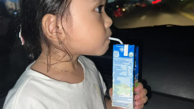 Tips Memilih Susu Anak Sehat untuk Orang Tua