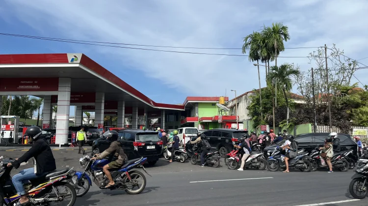 Bupati Riza Inginkan Dunia Pendidikan Mudah Akses BBM Bersubsidi