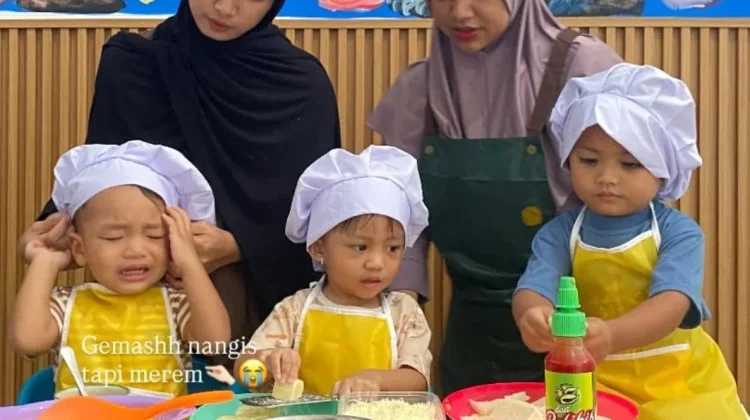 Orang Tua Kantoran Pilih Daycare untuk Jaga Anak