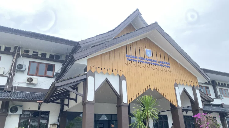 Pemprov Babel Anggarkan Rp33 miliar untuk Gaji ke-13