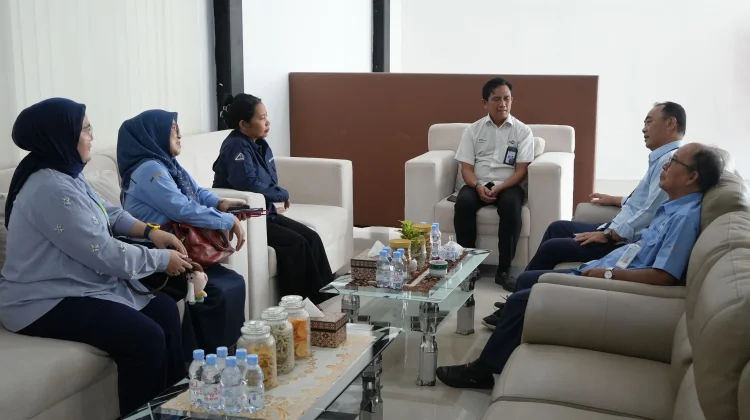 Kolaborasi Media Publik Hadirkan Event Bola Gembira di Sungailiat