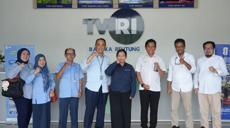 Kolaborasi Media Publik Hadirkan Event Bola Gembira di Sungailiat