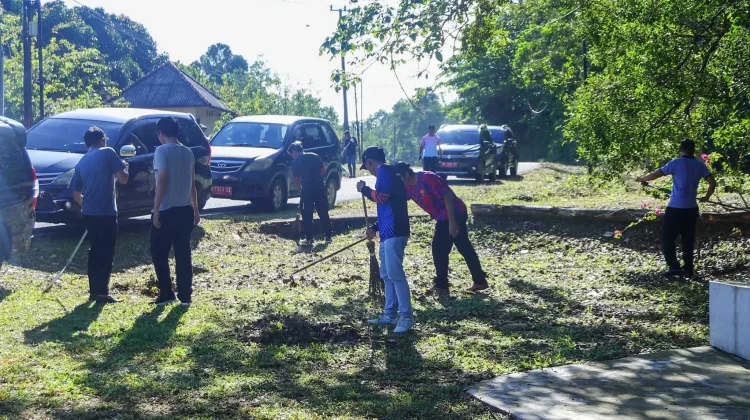 Pemkab Bangka Gotong Royong Sambut Sungailiat Triathlon
