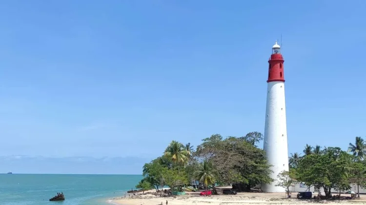 Menara Suar Tanjung Kalian, Pemandu Navigasi Kapal Sarat Sejarah