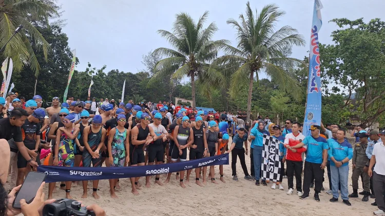 Ratusan Atlet Ikuti Sungailiat Triathlon, Peserta Melebih Target
