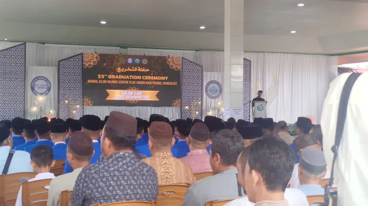 MTs Bahrul Ulum Sungailiat Wisuda 163 Santri Tahun Ajaran 2026/2027