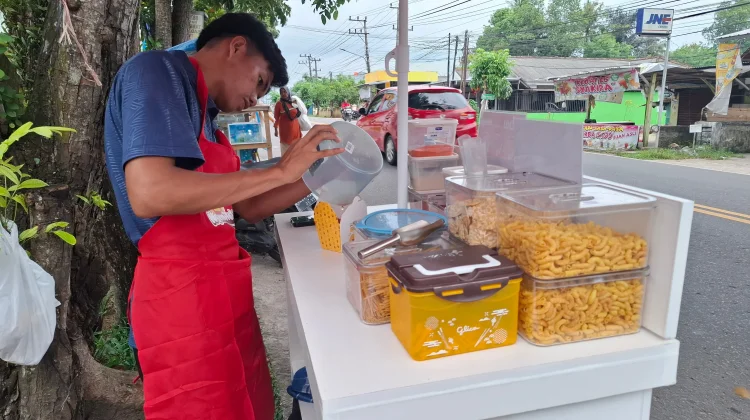 Tawarkan Varian Camilan Sesuai Selera Pembeli