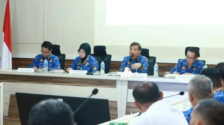 Wali Kota Pangkalpinang Evaluasi Kinerja OPD