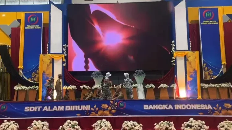 Pentas Seni Biruni Beraqsi Manfaatkan Teknologi Videotron untuk Pertunjukan