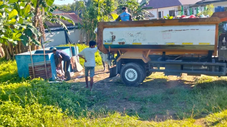 DLH Bangka Turunkan Petugas Sampah hingga Malam Hari saat Iduladha
