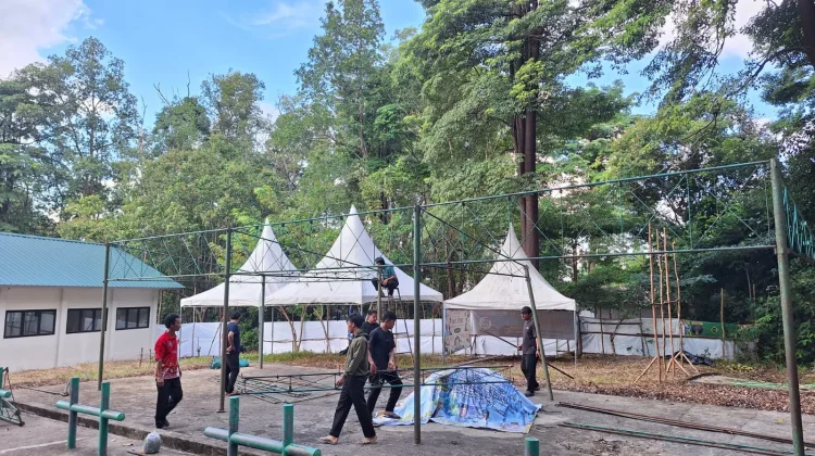 Panitia Kurban Masjid Agung Pasang Tenda Penyembelihan Hewan