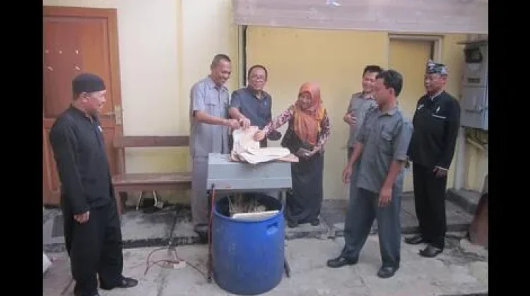 Dinas Perpustakaan dan Kearsipan Bangka Barat Musnahkan Arsip Kedaluwarsa