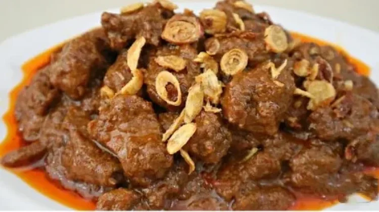 Mengolah Daging Kambing Jadi Semur