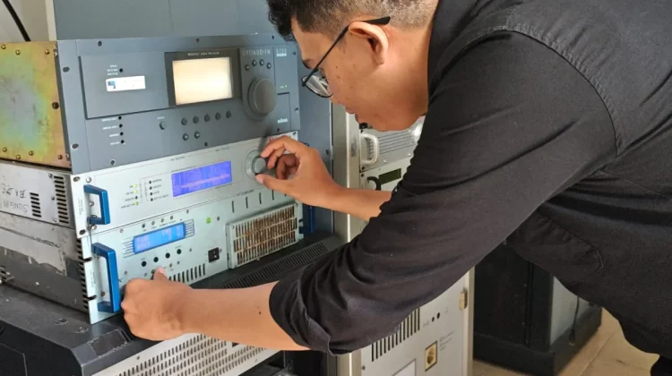 RRI Sungailiat Lakukan Monitoring Performa Pemancar untuk Jaga Kualitas Siaran