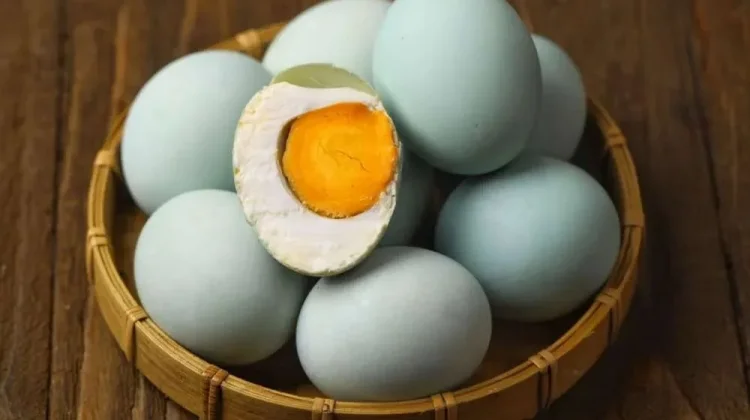 Pemakan Nusantara : Produksi Telur Asin Mandiri Dua Metode