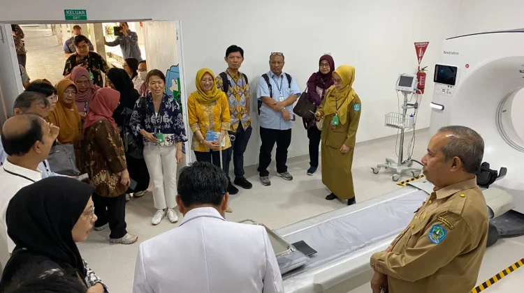 Kemenkes dan Bank Dunia Tinjau CT Scan-Cathlab RSUD Depati Bahrin