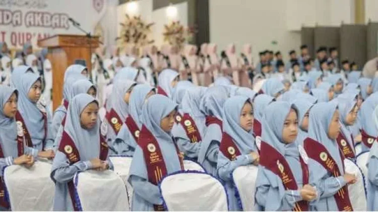 Ratusan Santri Sahabat Qur'an Koba Diwisuda
