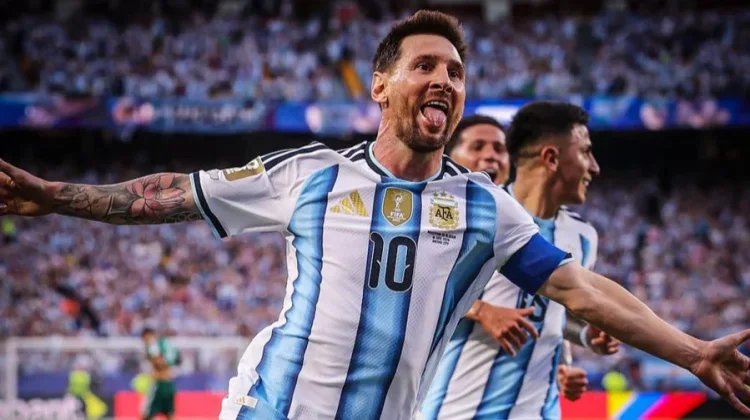Argentina Kalahkan Aljazair 3-0, Messi Hattrick