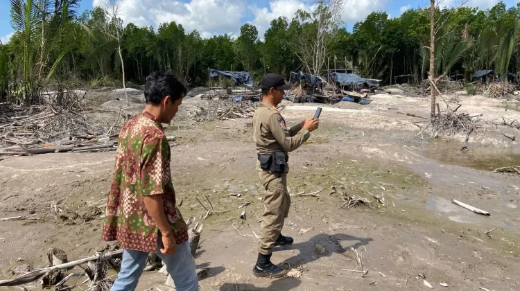 Satpol PP Tempatkan Personel Awasi TI di DAS Desa Jada Bahrin