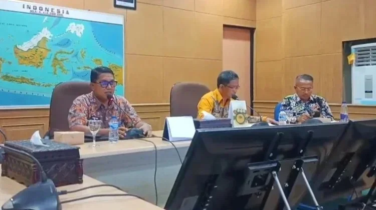 Masyarakat Apresiasi Nobar Piala Dunia di Bundaran Satam