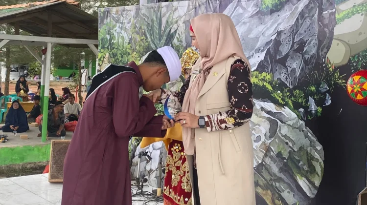 Pesantren Modern Khoirul Ummah Payung Peringati Milad V