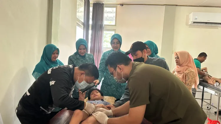 Hari Kesatuan Gerak PKK ke-54 di Basel, 56 Orang Anak 'Disunat'