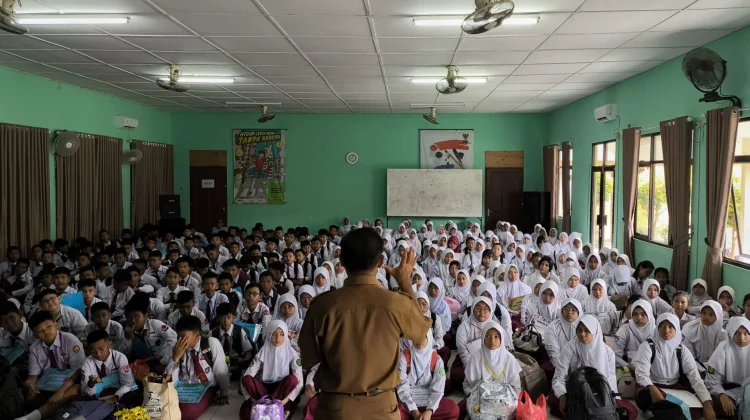 Dindikpora Bangka Larang Sekolah Mengoordinir Penjualan Seragam