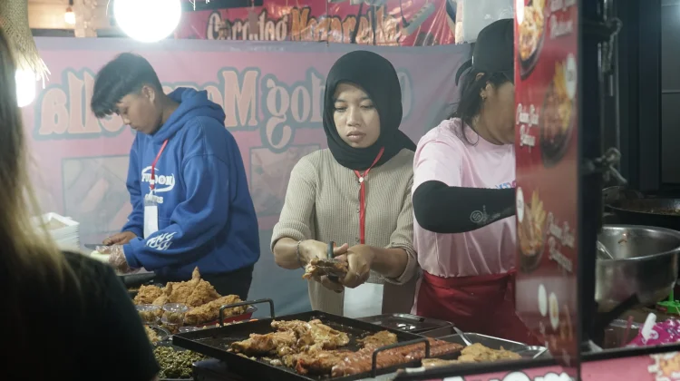 Konsistensi Jadi Kunci Pelaku UMKM Sungailiat Bertahan di tengah Tantangan