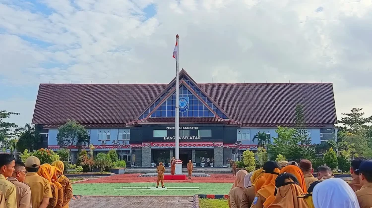 Wabup Debby Ajak Membangun Keluarga Berkualitas