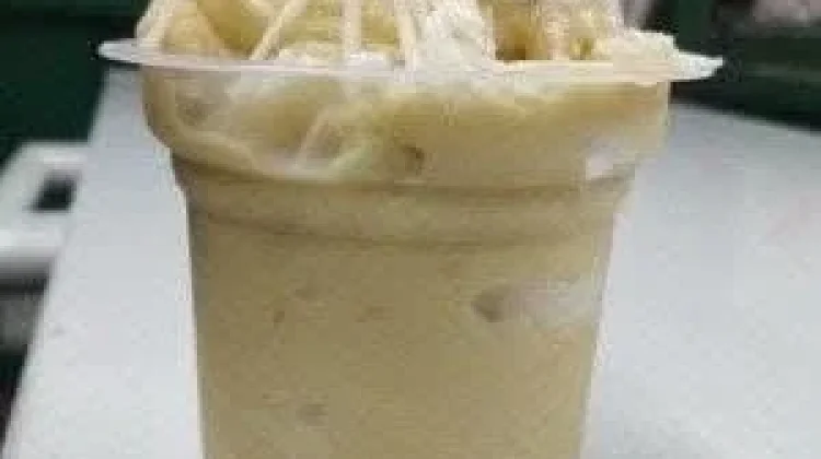 Es Durian Kocok, Pilihan Minuman Menyegarkan saat Musim Durian