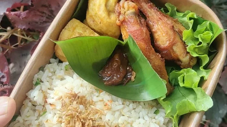 Nasi Jeruk, Kuliner Rumahan dengan Aroma yang Menggugah Selera