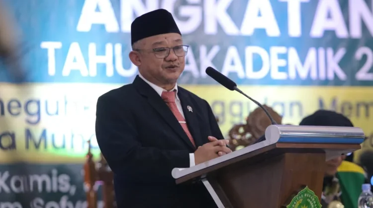 Mendikdasmen Hadiri Wisuda 156 Sarjana di Unmuh Babel
