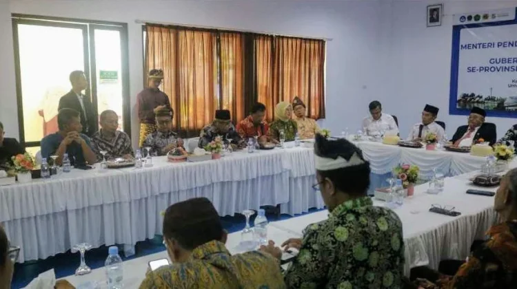 Kepada Mendikdasmen, Bupati Algafry Sampaikan Bateng Kekurangan 56 Guru