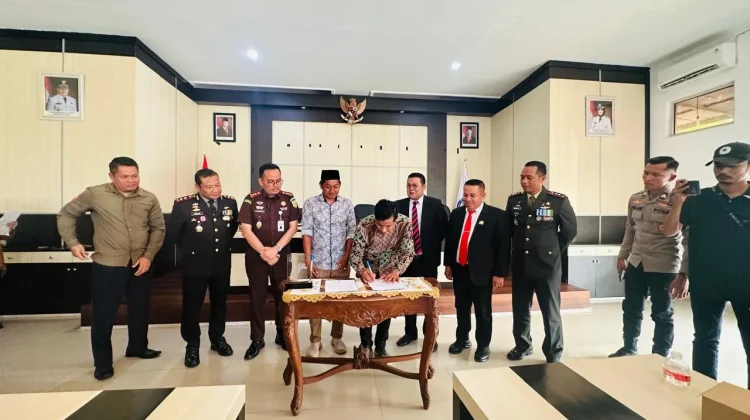 Calon Kades se-Basel Tandatangani Pakta Integritas