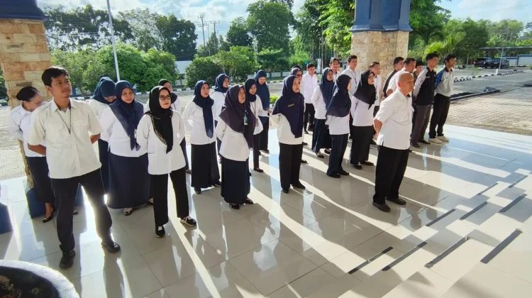 RRI Sungailiat Laksanakan Apel Senin, Sampaikan Evaluasi Kinerja Pegawai