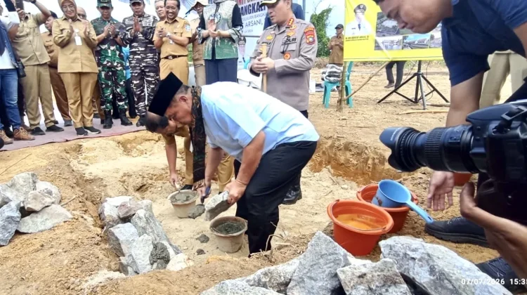 Pembangunan SMAN 5 Pangkalpinang Dimulai, Gubernur Letakkan Batu Pertama
