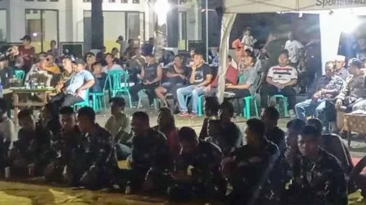 Wabup Efrianda "Ngulon" Warga Sungaiselan Nobar Argentina vs Mesir